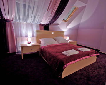 Фото номера Трехместный номер Отель Hotel Hibiskus г. Boguchwała 3
