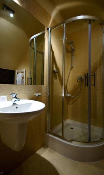 Фото номера Двухместный номер с 2 отдельными кроватями Отель Hotel Hibiskus г. Boguchwała 11