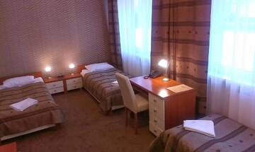 Фото номера Трехместный номер Отель Hotel &amp; SPA Odeon г. Boguchwała 2