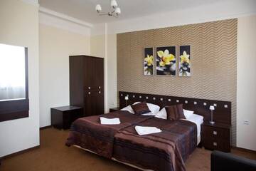 Фото номера Улучшенный двухместный номер с 1 кроватью Отель Hotel &amp; SPA Odeon г. Boguchwała 5